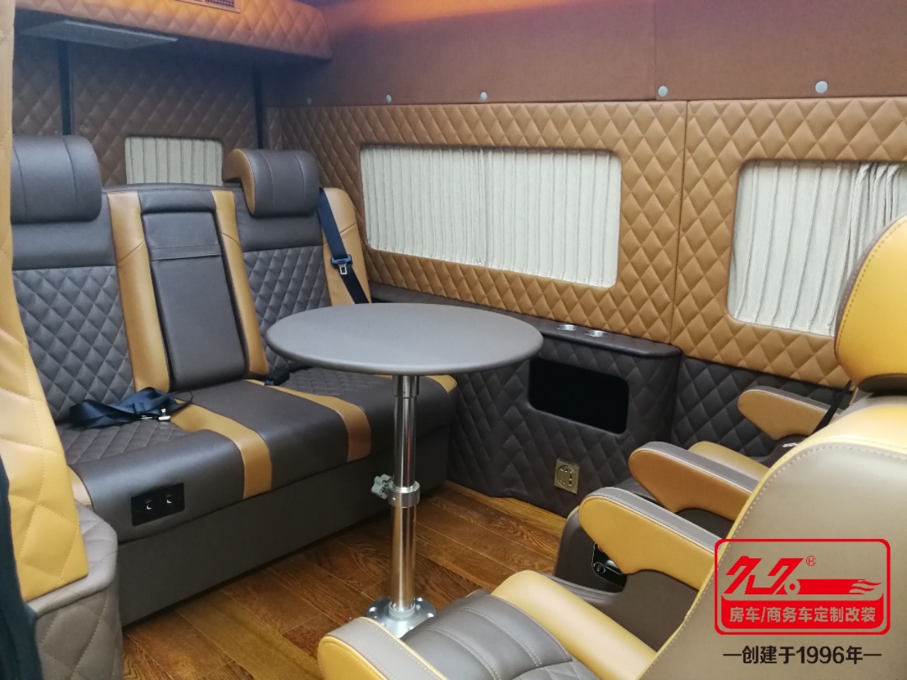 久久車改|福特全順内飾豪華升級定制改裝